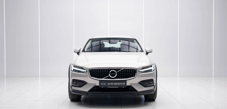 Volvo V60 cena 129899 przebieg: 120000, rok produkcji 2019 z Łódź małe 631